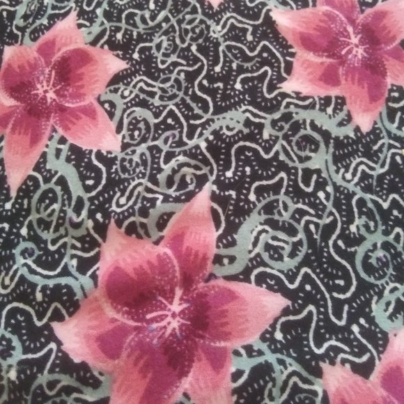 Lularoe TC Leggings - Picture 1 of 2